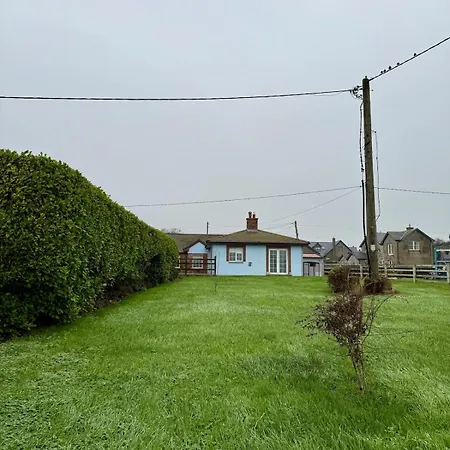 Beachfront - 3 Bedrooms * Clogherhead